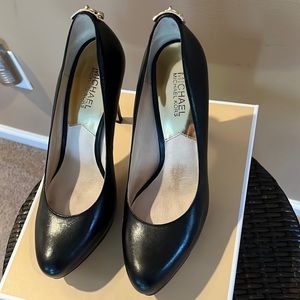 Michael Michael Kors Hamilton Pump